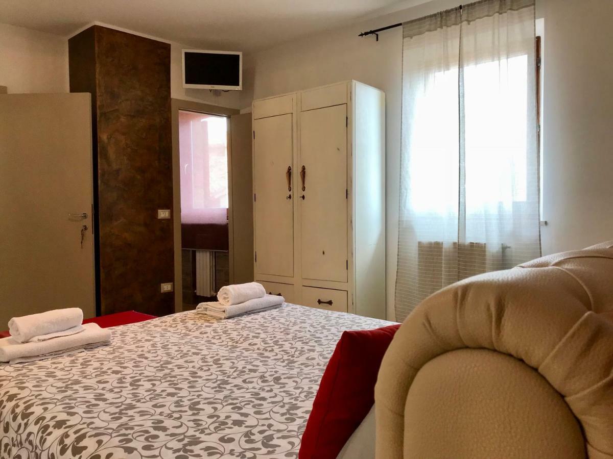 B&B Albornoz Ουρμπίνο Εξωτερικό φωτογραφία