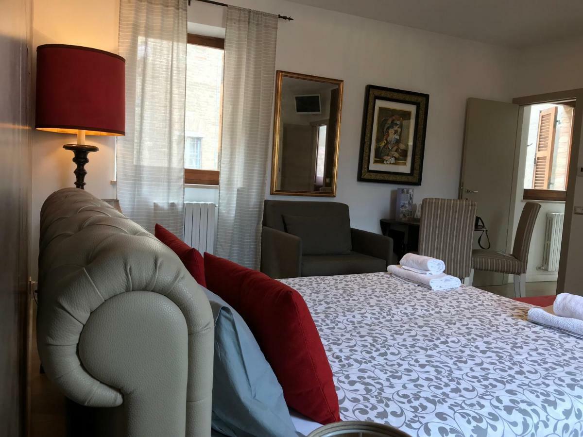 B&B Albornoz Ουρμπίνο Εξωτερικό φωτογραφία